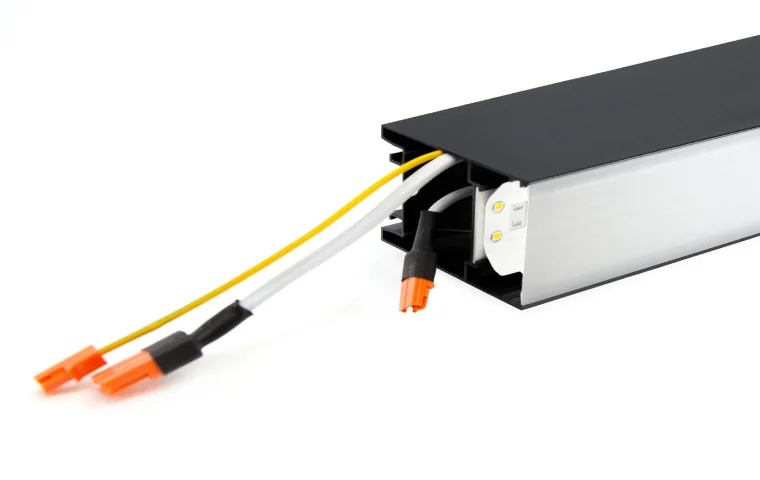 اشتباهات رایج در نصب ریسه لاین نوری